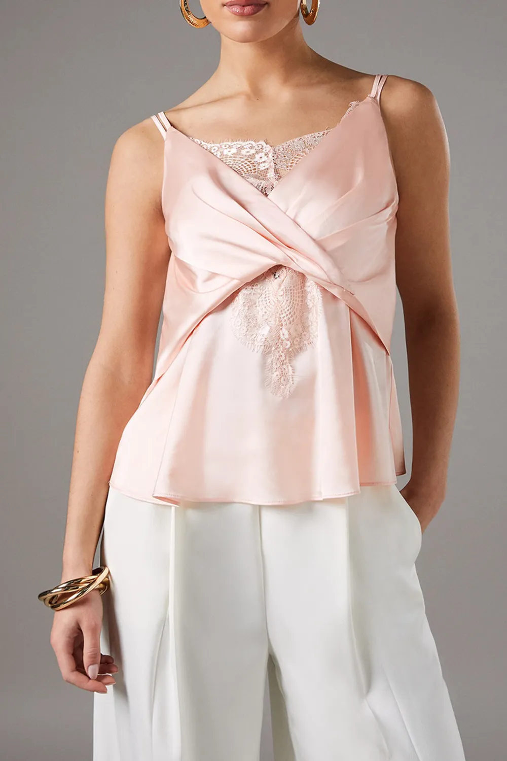 Sleeveless Fitted Ruffle Vest For Ladies