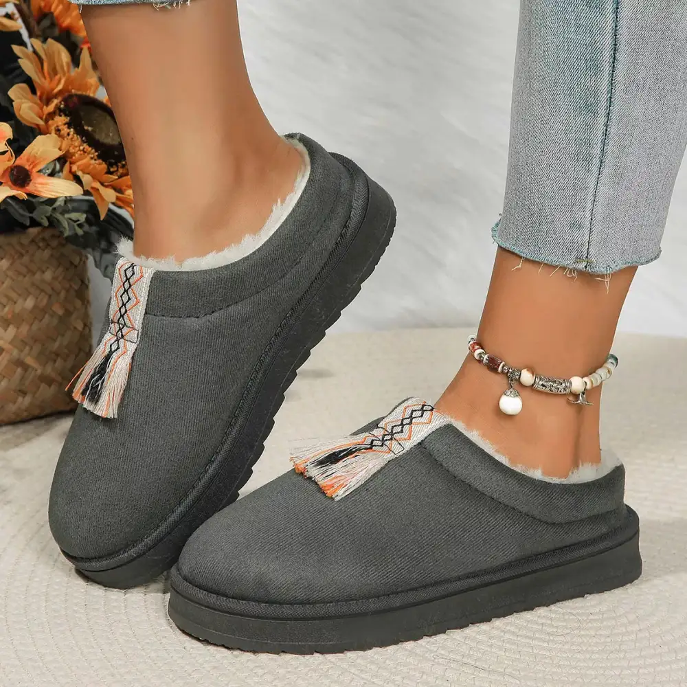 Refined Round Toe Platform Slippers
