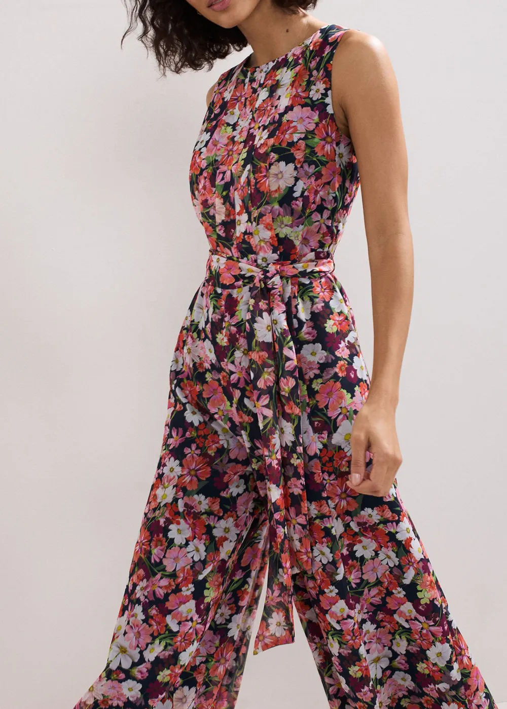 Elegant And Artistic Sleeveless Bodysuit