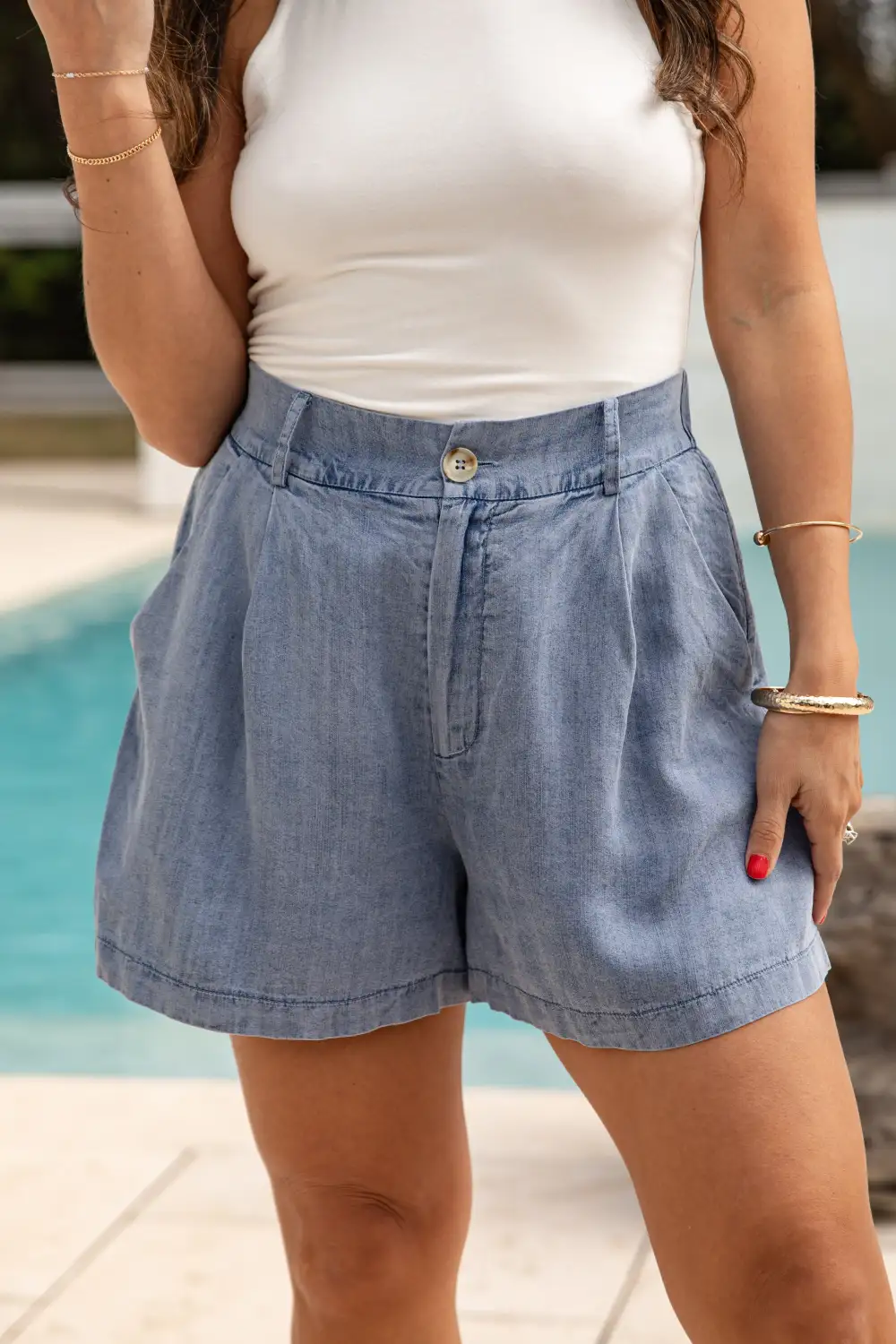 Resort Mid Rise Elastic Waist Pocketed Shorts