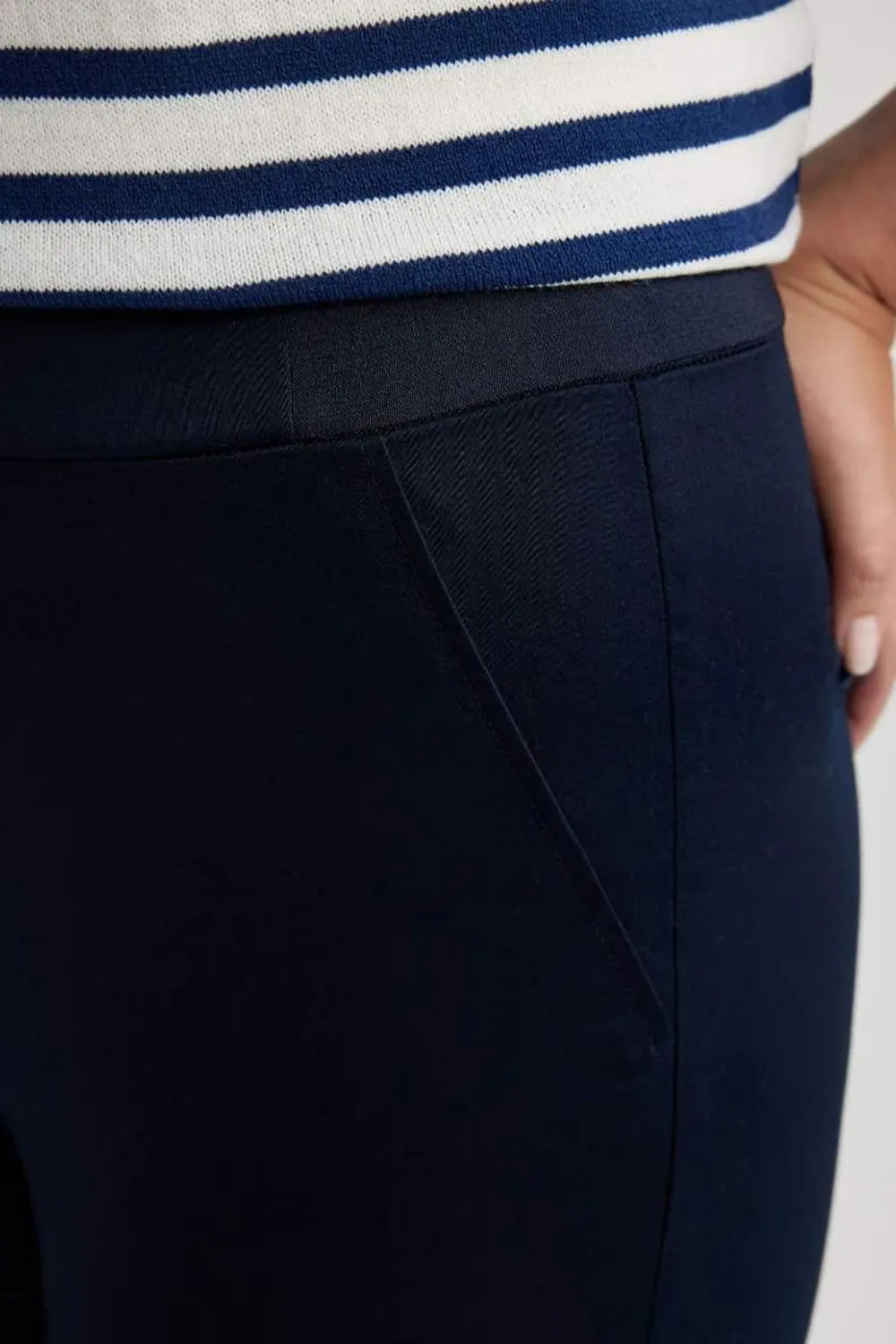 Elastic-Waist Solid Training Pants