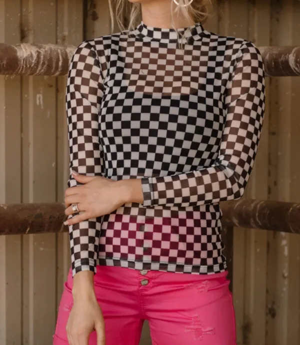 Clean Checkered Mesh Top