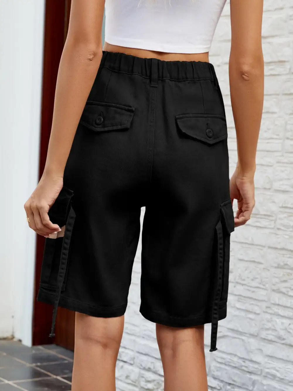 Relaxed Clean Pocket Detail Shorts