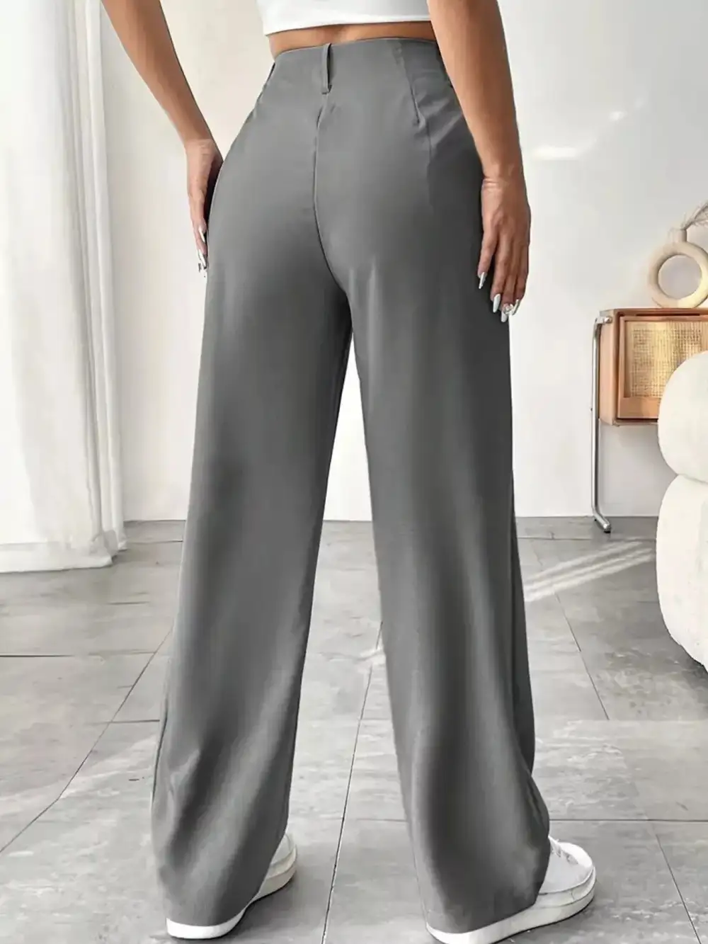 Everyday Wide Leg Pleated Pants