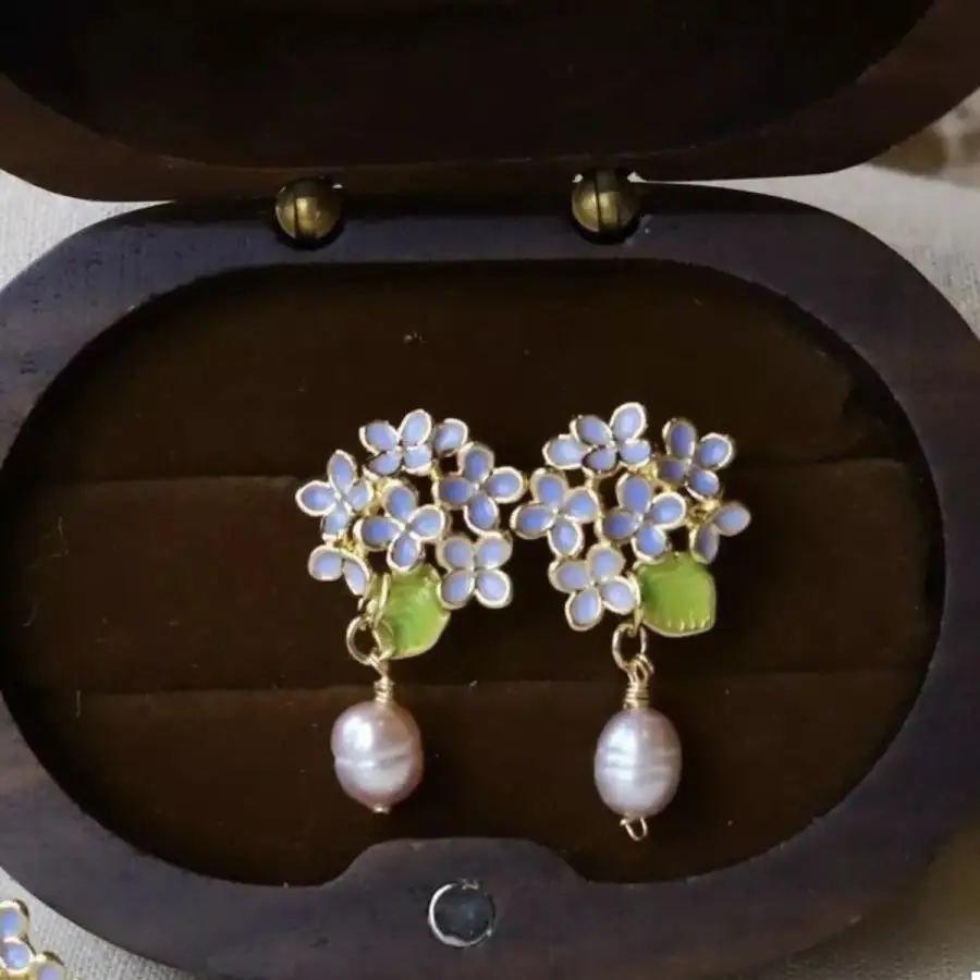Everyday Flower Pearl Drop Earrings