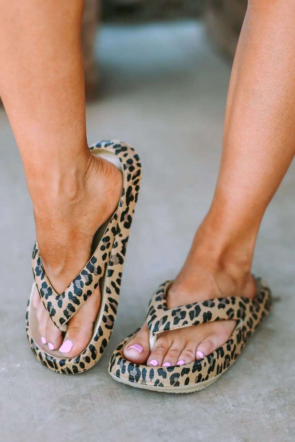 Leopard Print Thick Sole Flip Flop Sandals