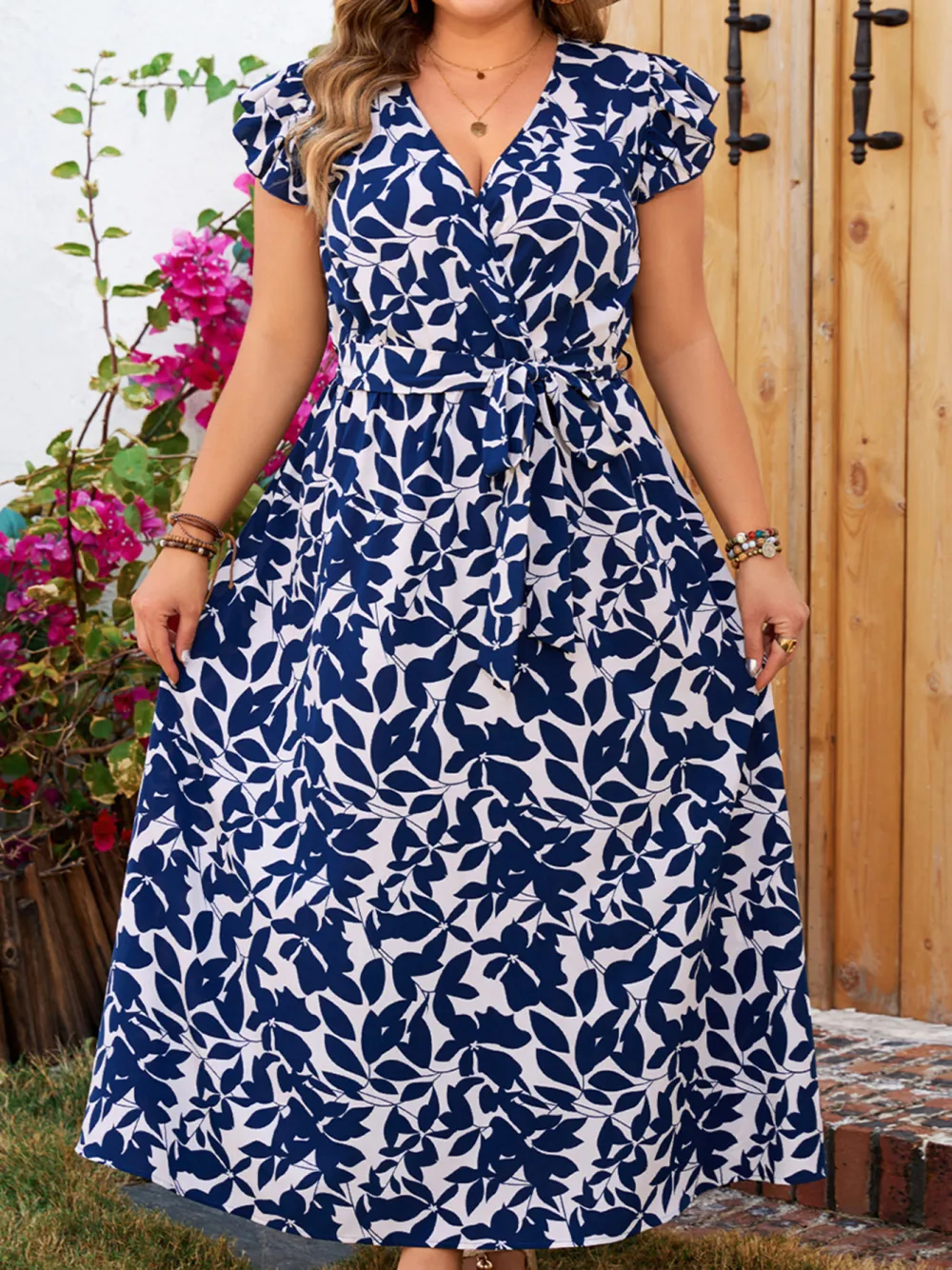 New V Neck Short Sleeved Waist Length Printed Blue Dress