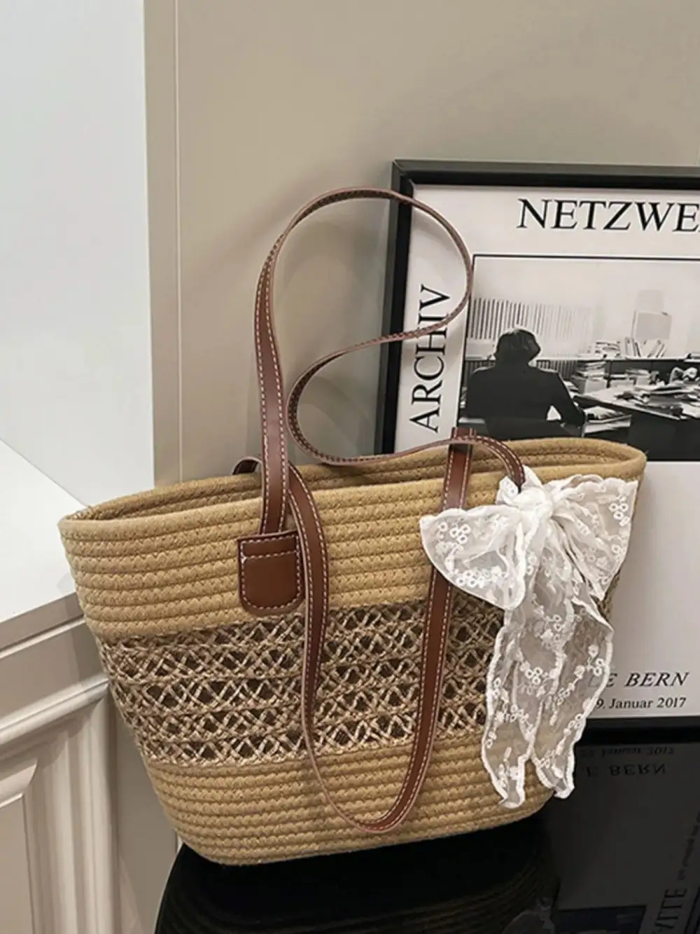 Everyday Woven Straw Shoulder Bag