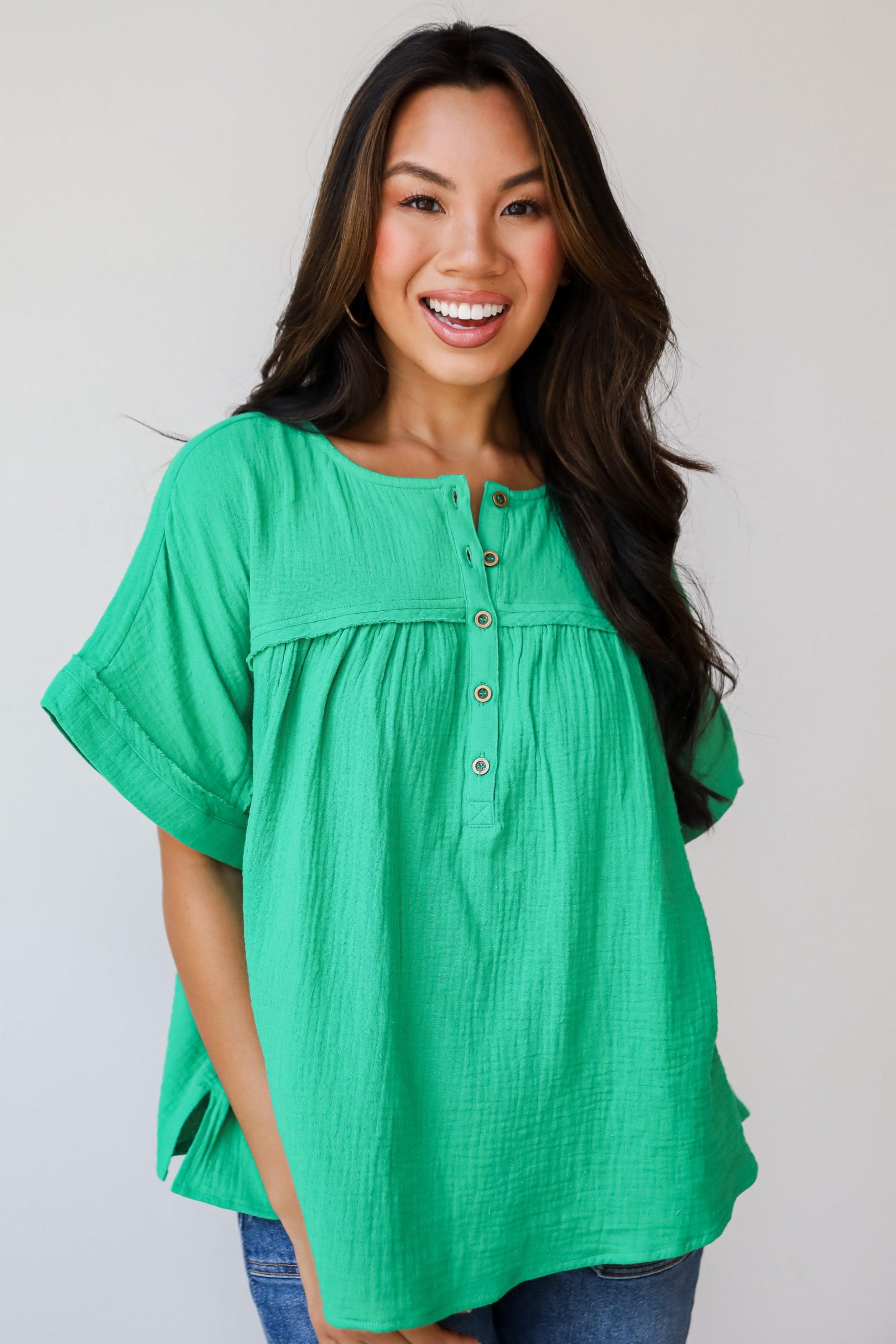 Sensational Instincts Kelly Green Linen Blouse