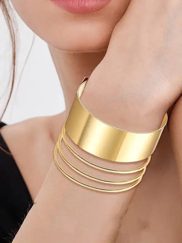 Modern Openwork Geometric Alloy Statement Bracelet