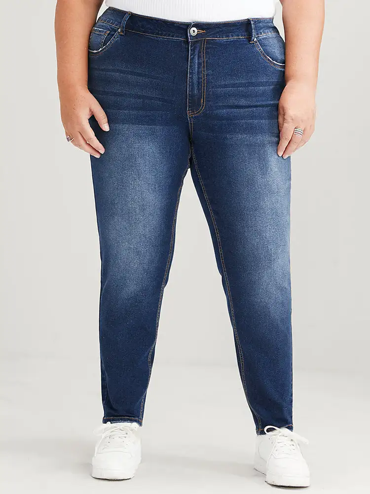 Mom Jeans Straight Very Stretchy High Rise Medium Wash Contrast Jeans