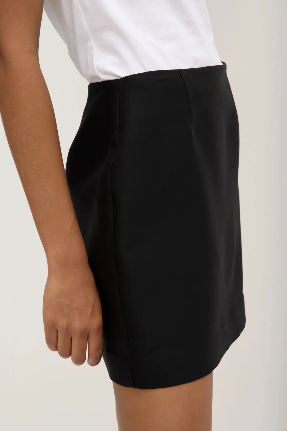 Slim Fit Short Skirt