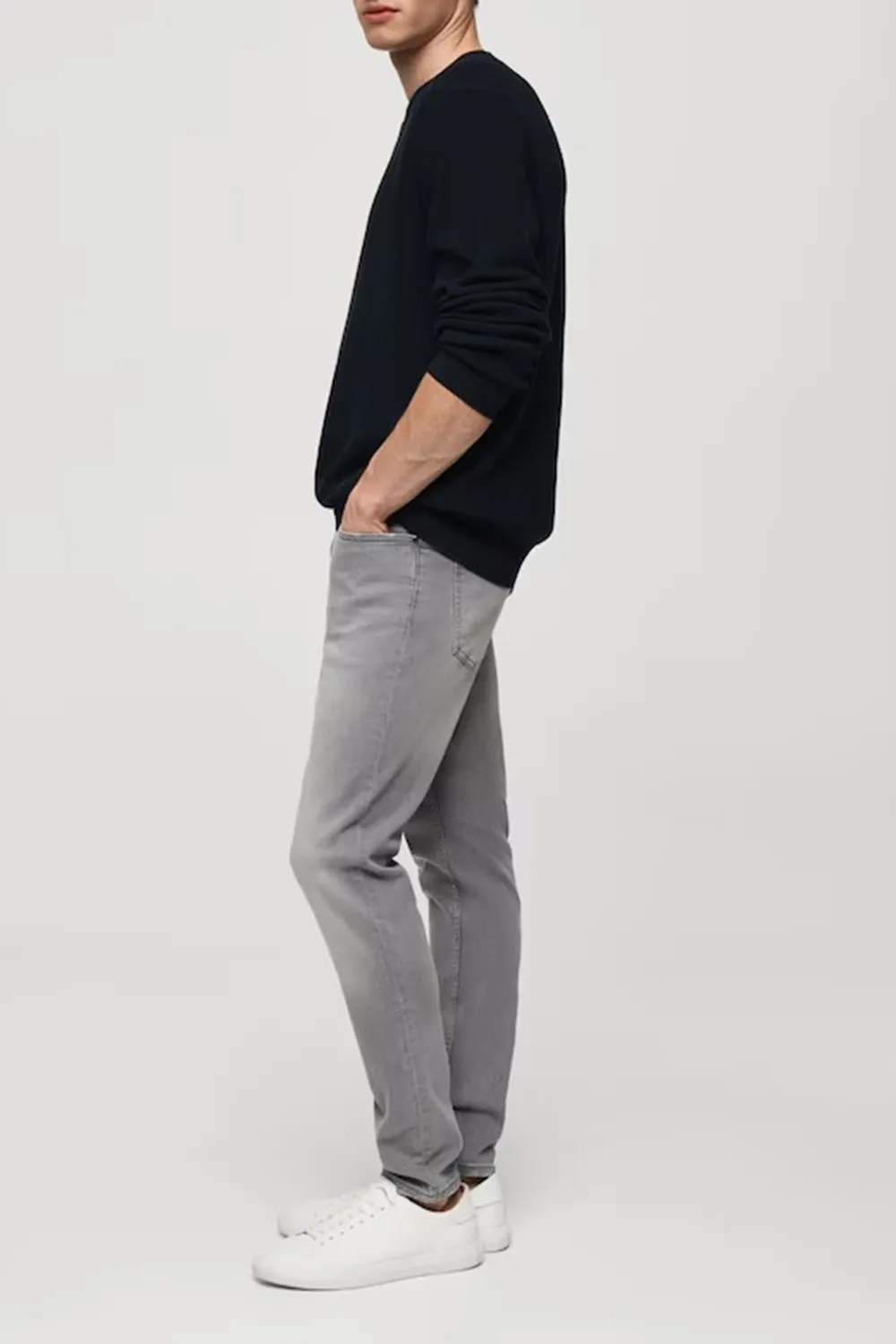 Daily Skinny-Fit Jeans