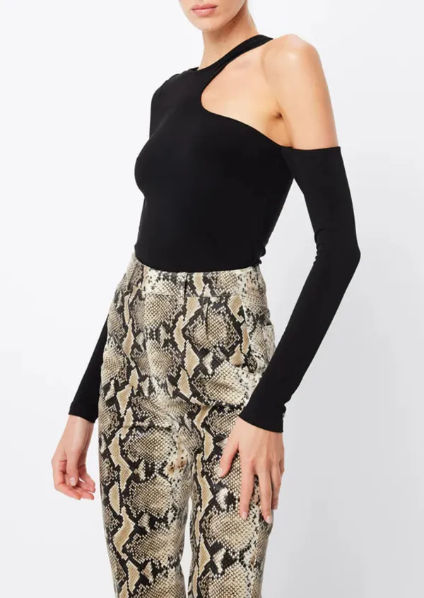 CUTOUT DESIGN CROP TOP