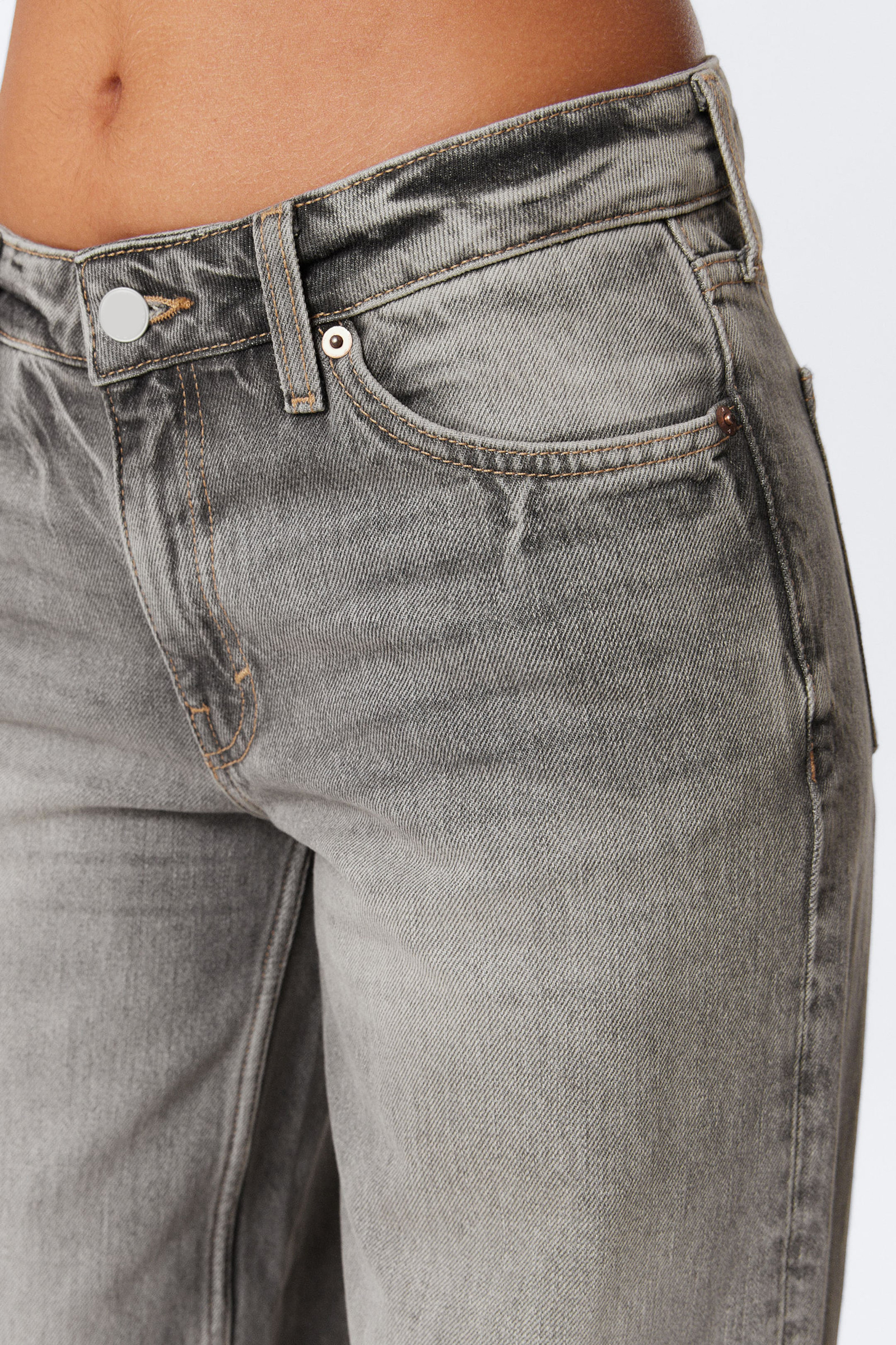Button Up Wide Leg Jeans