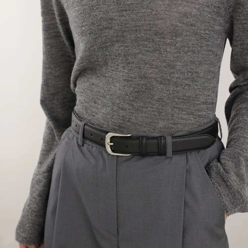 Relaxed Classic Leather Skinny Belt