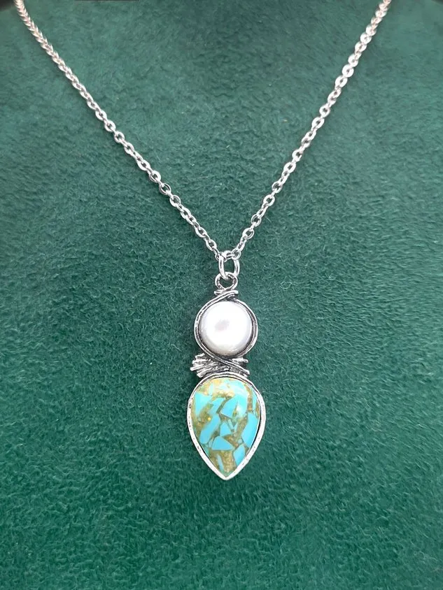 Drop Shaped Turquoise Imitation Pearl Pendant Necklace