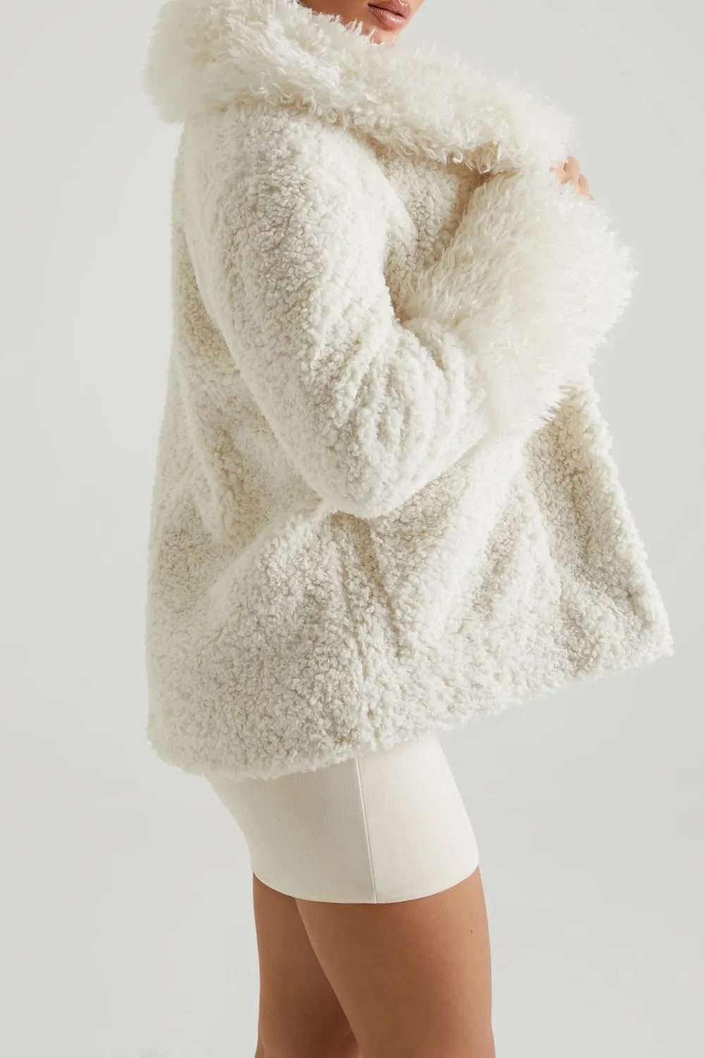 Ladies Loose Thickened Lamb Wool Coat