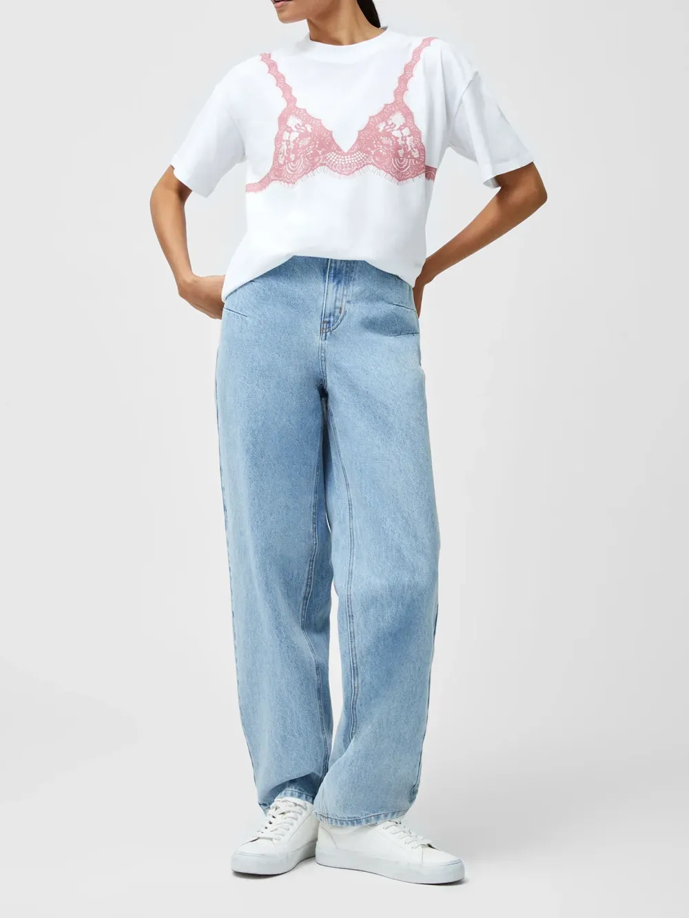 Sexy Lace Pattern Round Neck Short Sleeves