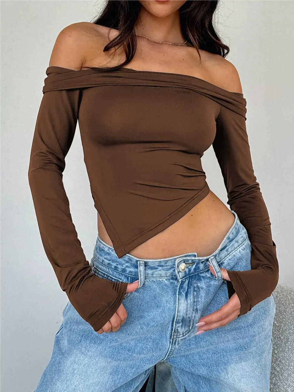 Straight-neck Irregular Top