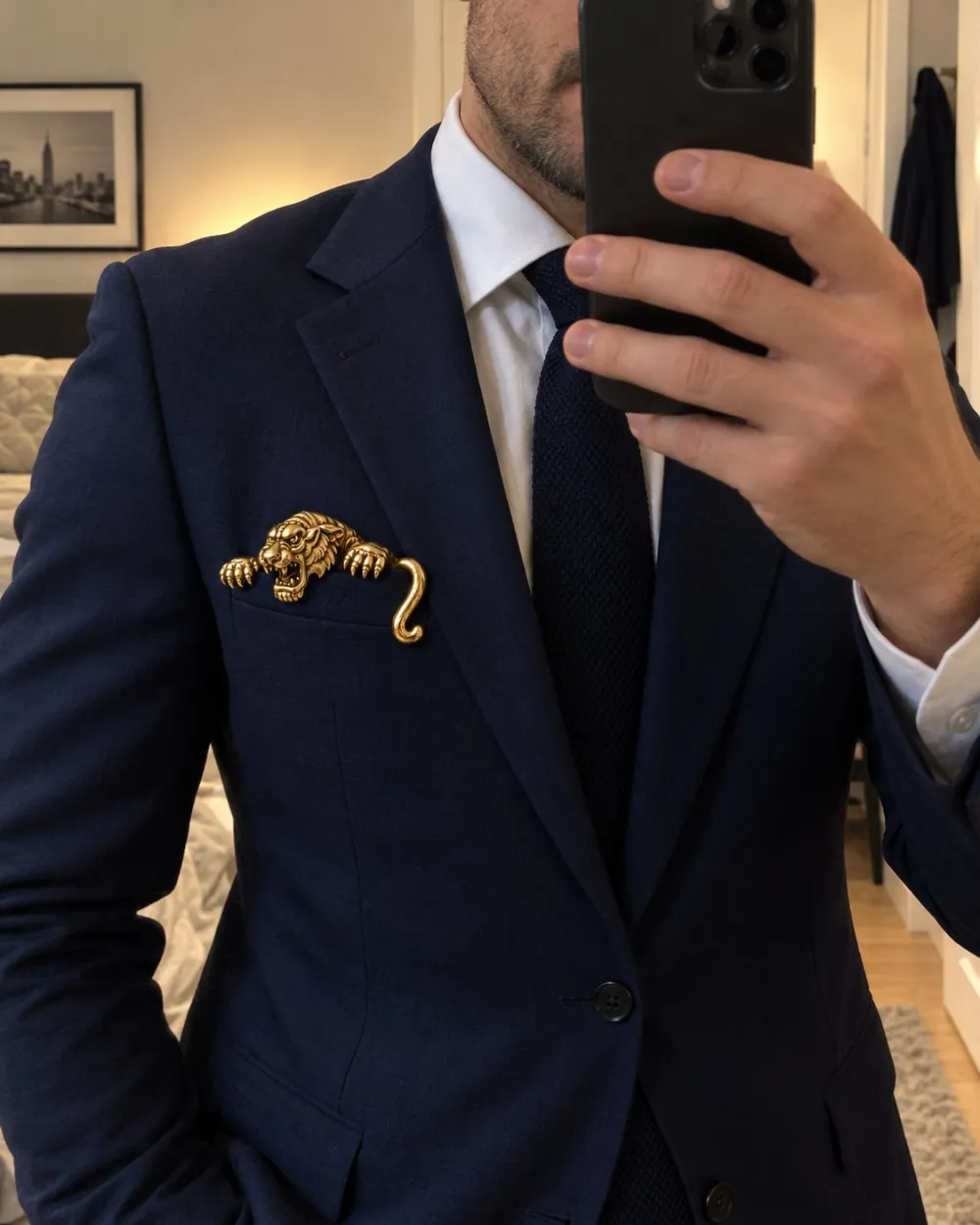 🌟 Luxury Sculpted Animal Brooch – Premium Statement Piece for Suits & Blazers