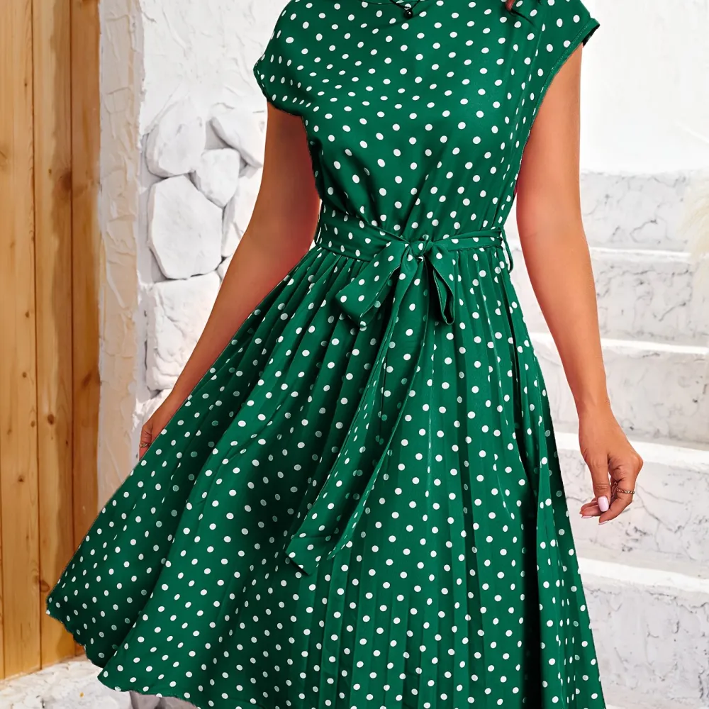 Polka Dot Pleated Dress: Spring Style (Casual, Short Sleeves)