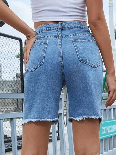 Weekend Simple Raw Hem Shorts