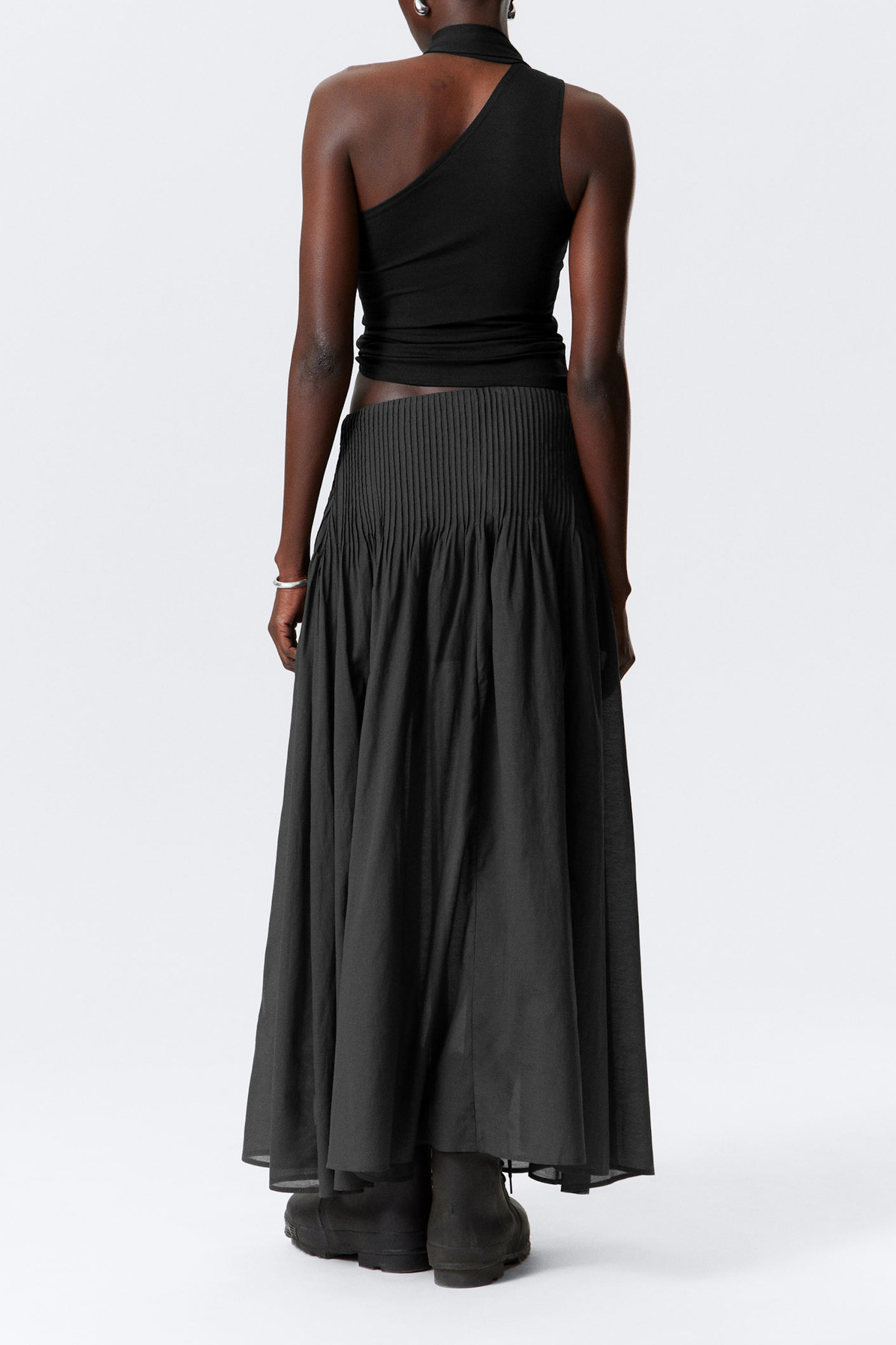 Pleated Mid Waist Skirt