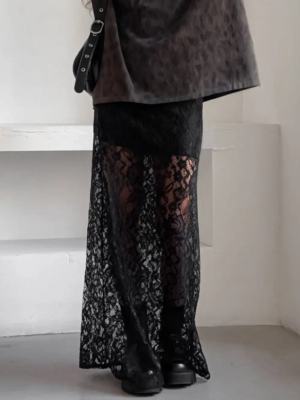Sharp Lace Maxi Skirt