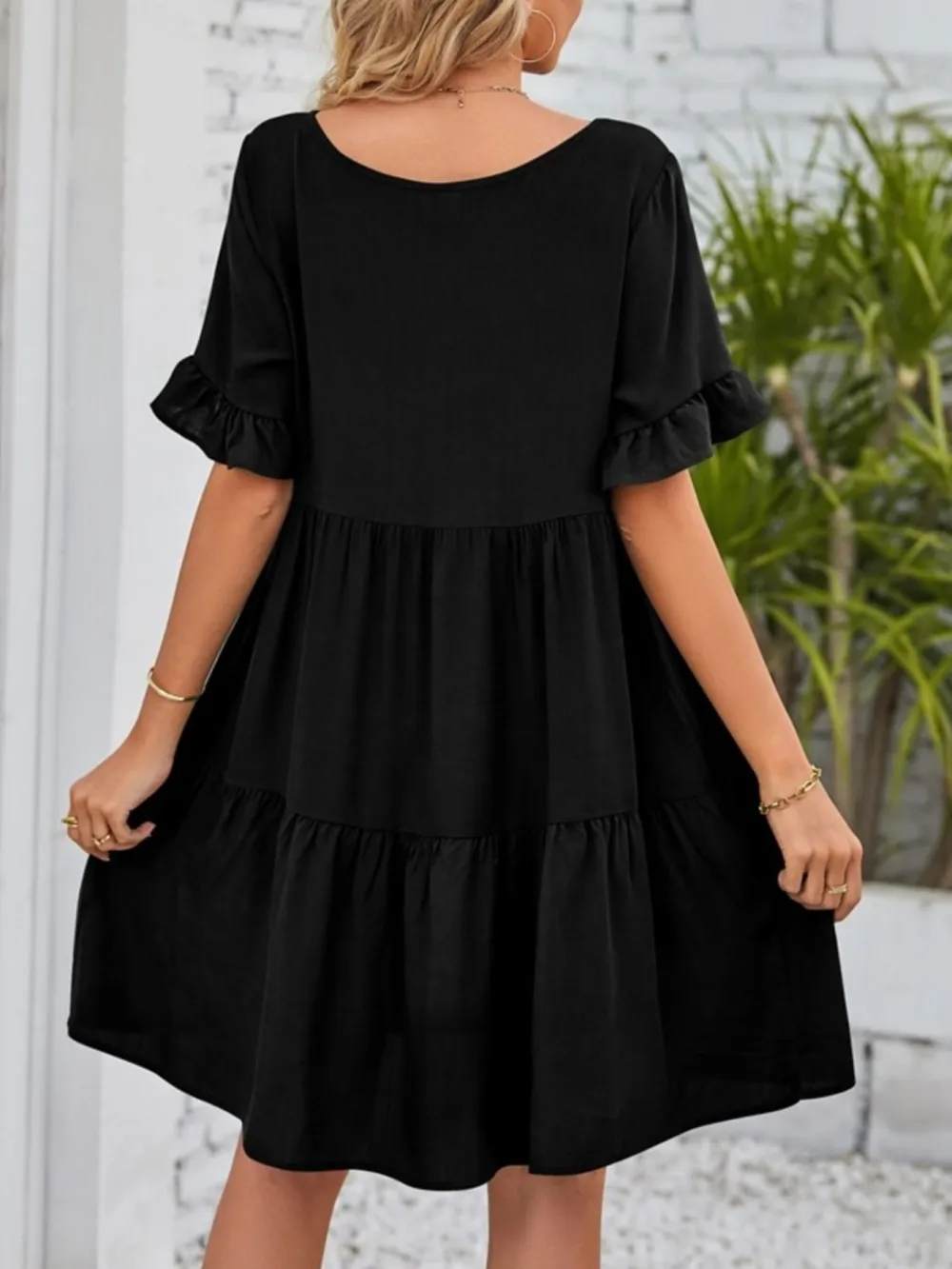 Relaxed Shape Ruffle Tiered Mini Dress