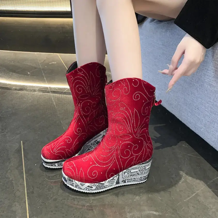 Refined Round Toe Platform Wedge Boots
