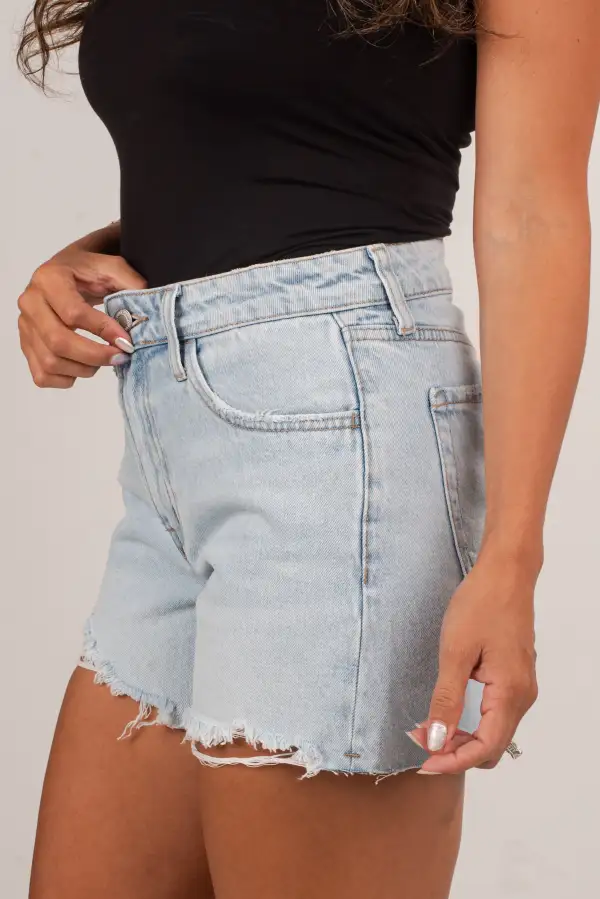 Travel High Rise Pocketed Shorts