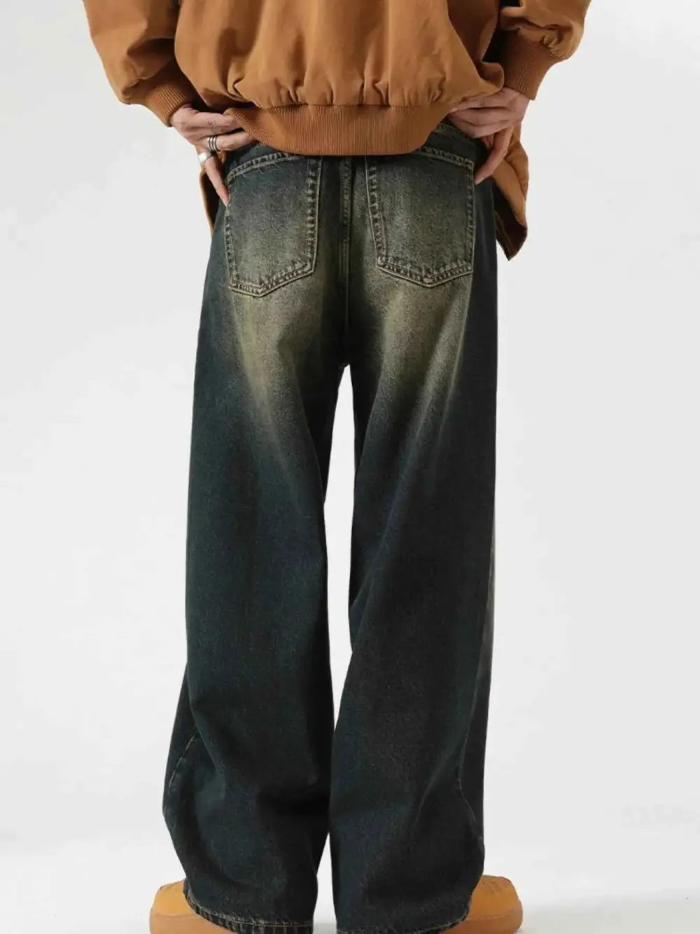 Wide Leg Baggy Jeans