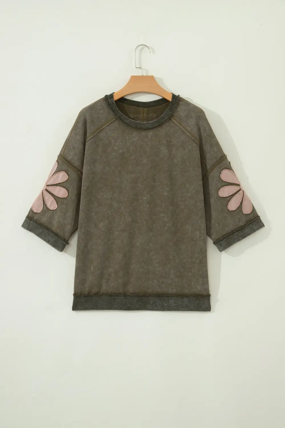 Mineral Wash Raw Seam Patchwork Flower Patched Three-Quarter Sleeve Oversize Top