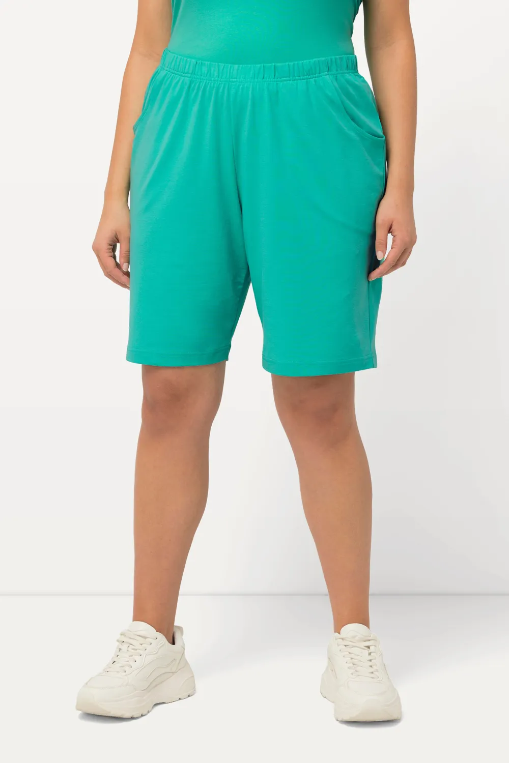 Elastic Waistband Shorts