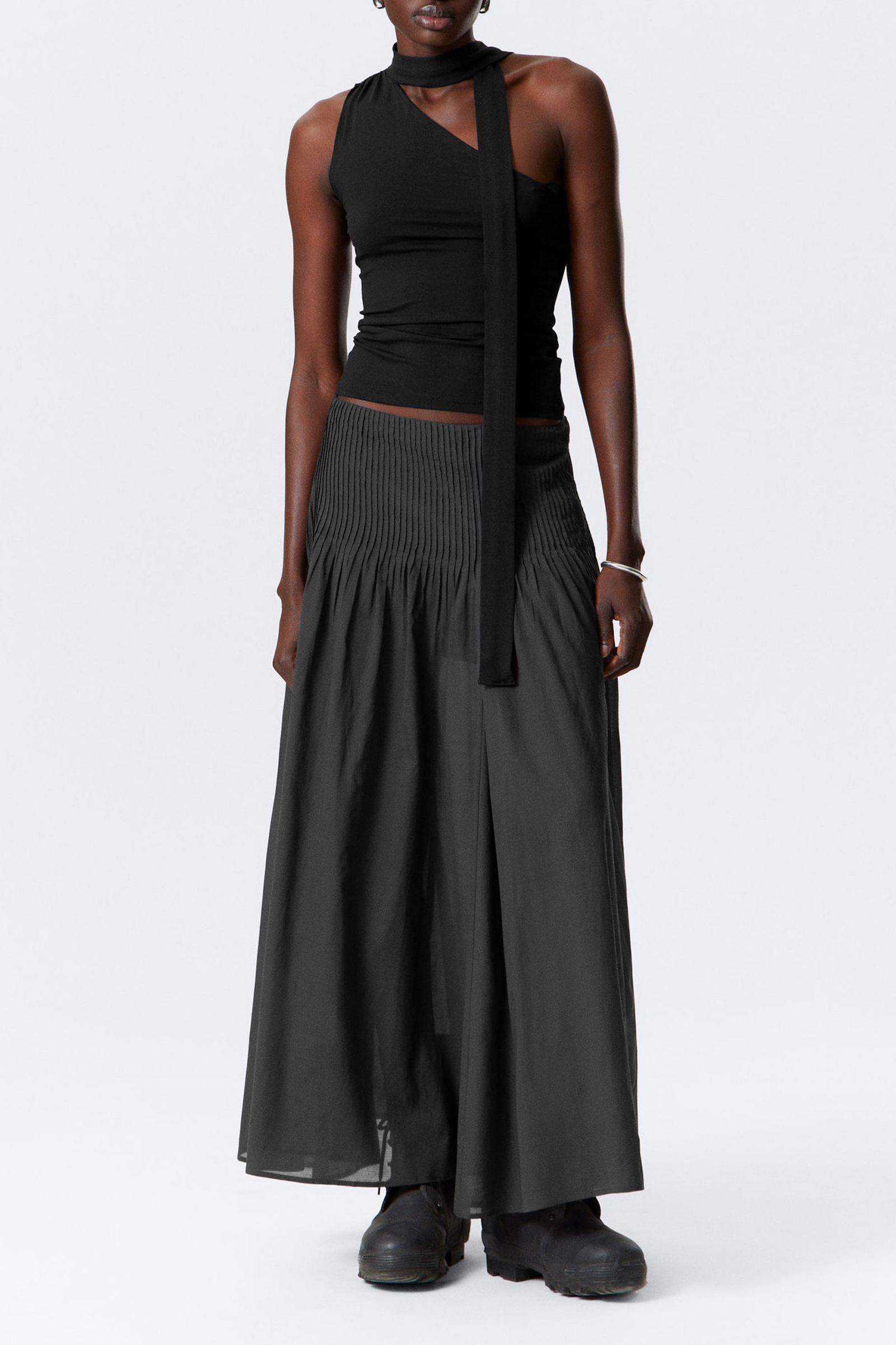 Pleated Mid Waist Skirt