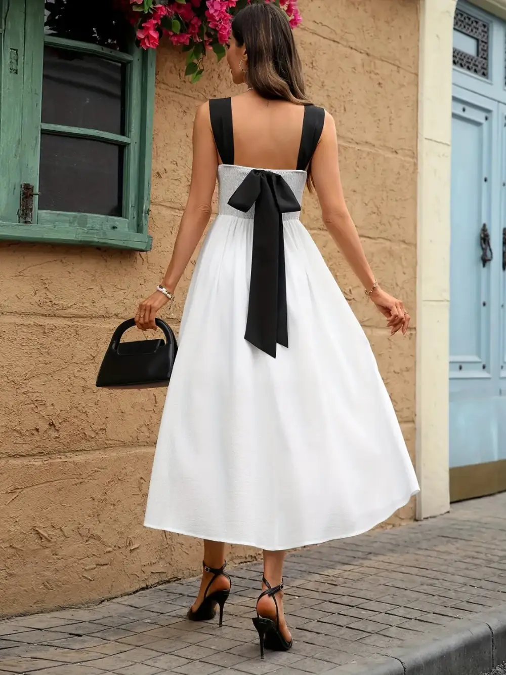 Sweetheart Strap Neck Midi Dress