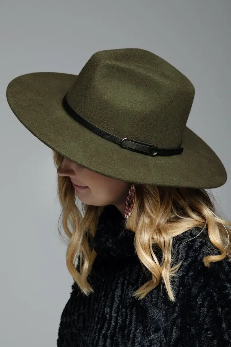 Buckle Band Wool Hat