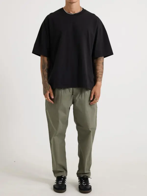 Simple Casual And Daily Black Tee