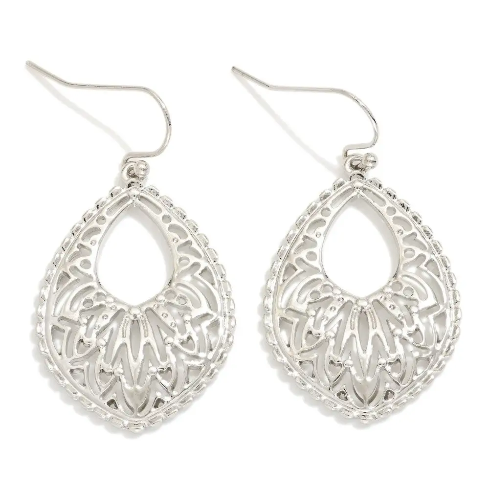 Cut Out Detail Earrings