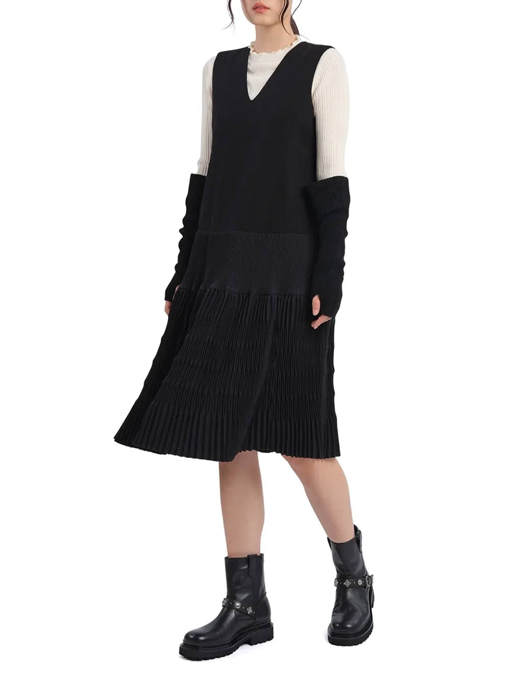 Contrast - Sleeve V - neck Midi Dress