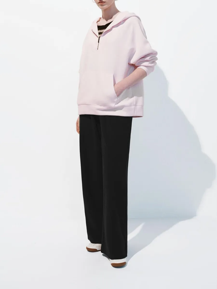 A Loose Pink Casual Hoodie With A Zipper Collar For Ladies