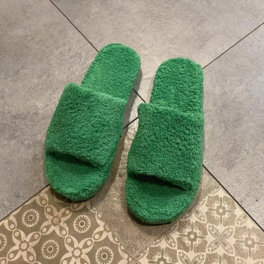 Textured Open Toe Platform Slippers