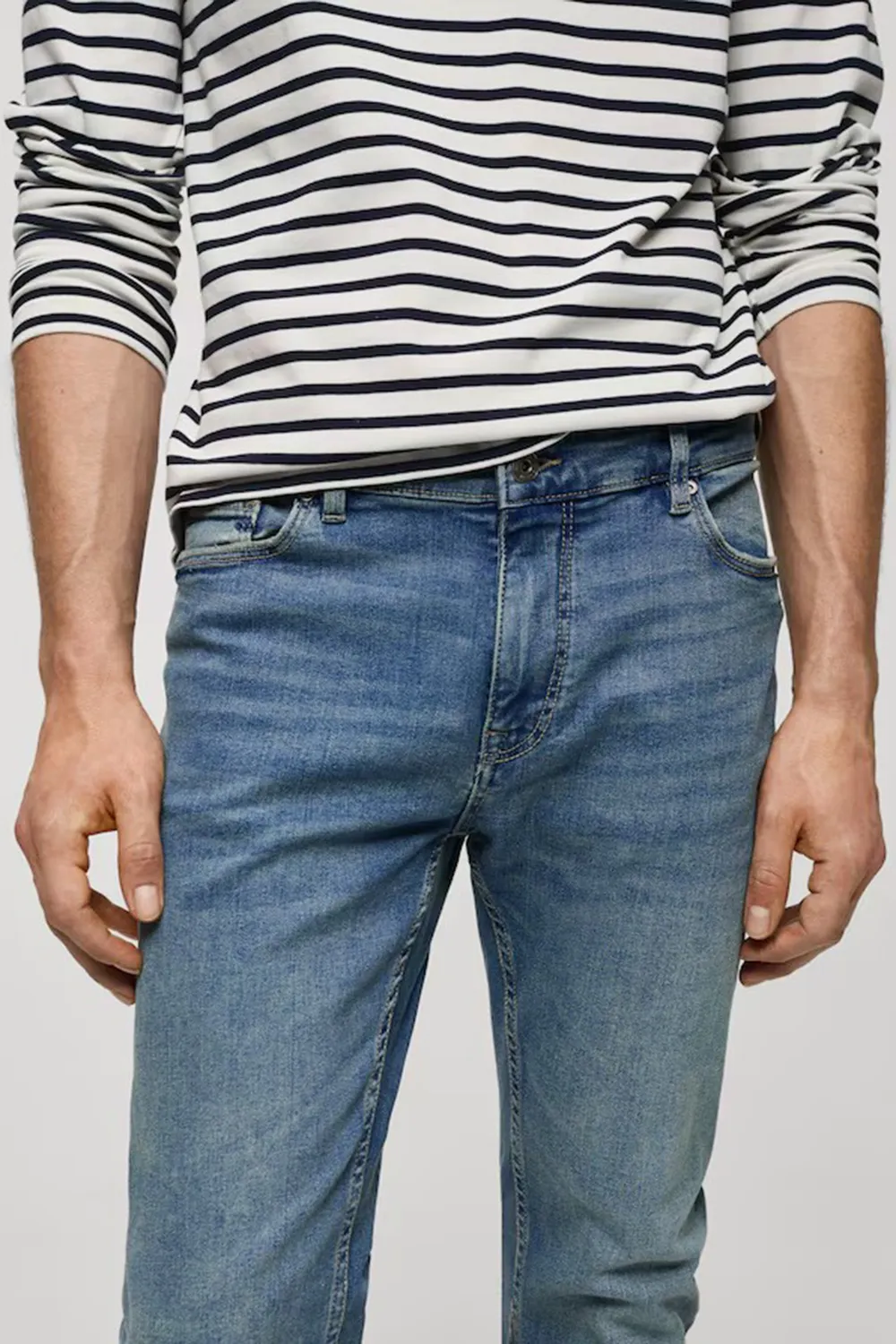 Daily Skinny-Fit Jeans