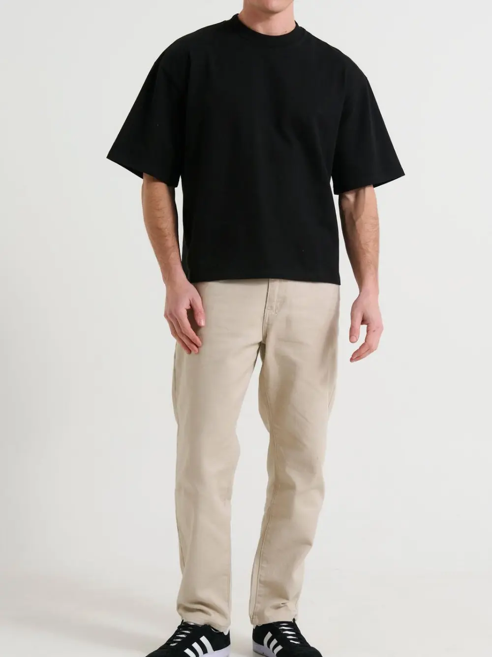 Leisure Casual And Daily Light Black Tee