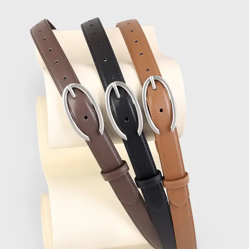 Relaxed Oval Buckle Leather Belt