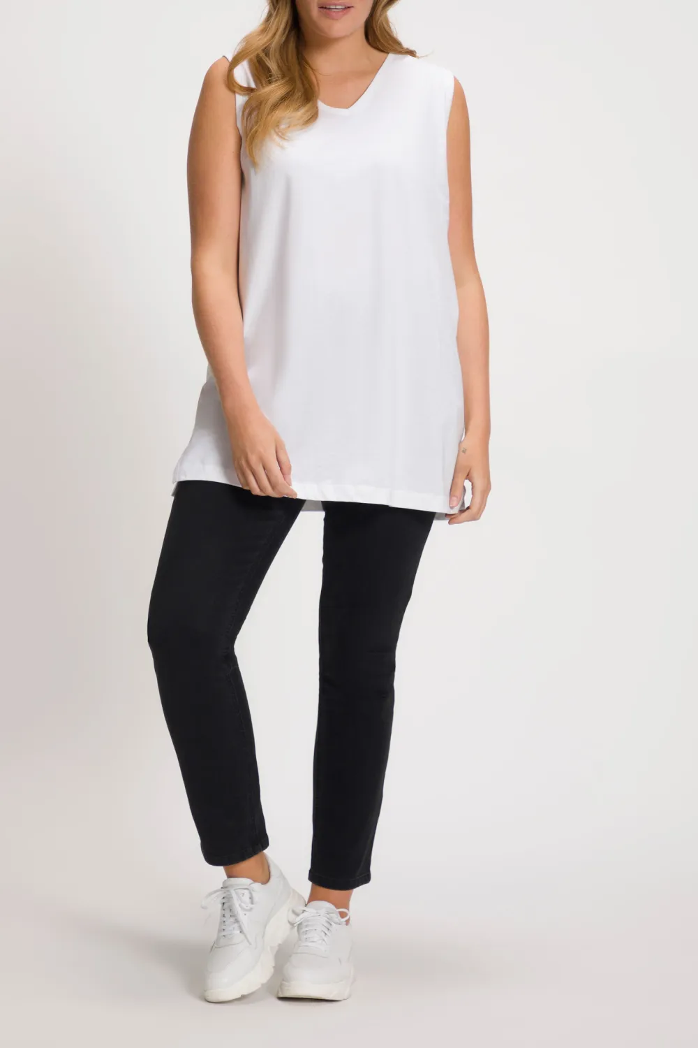 Solid Color Sleeveless T-Shirt
