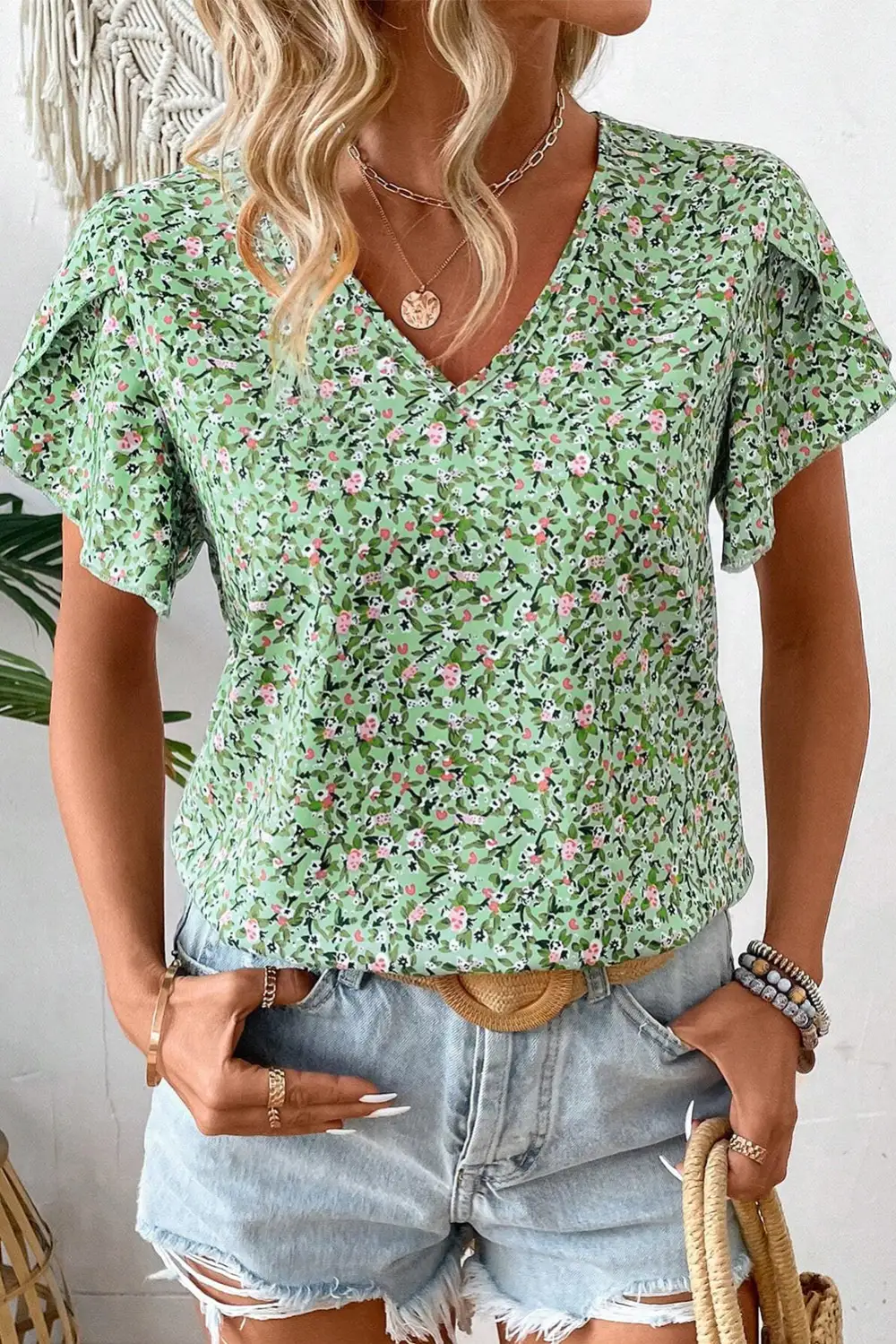 Everyday Floral V-Neck Short Sleeve Blouse