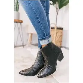 Everyday Leather Boots