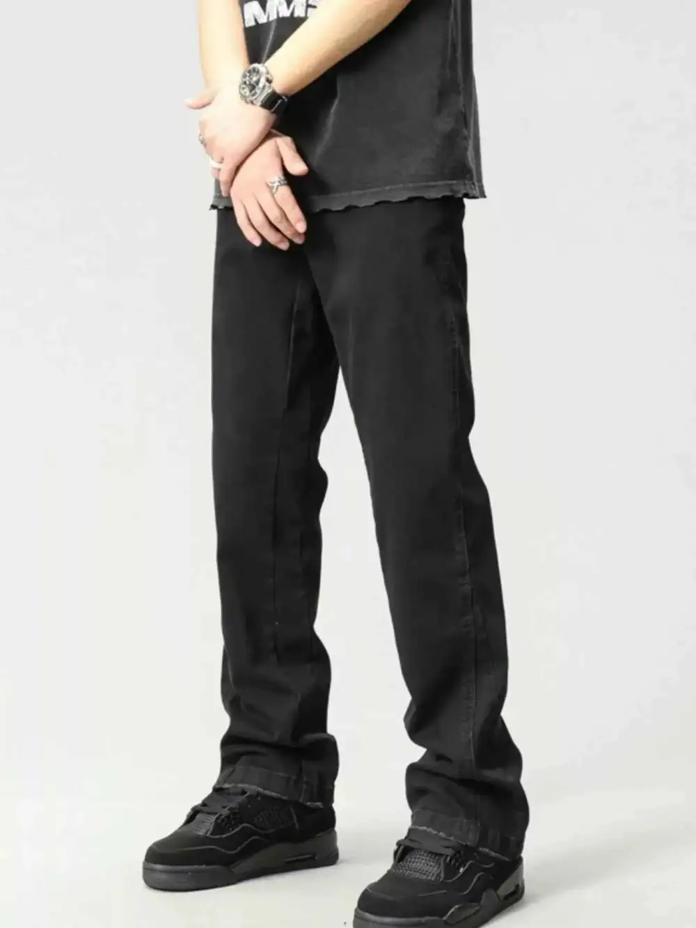 Washed Loose Fit Jeans